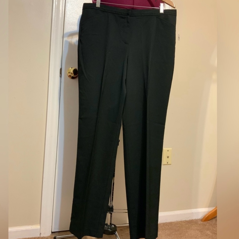 NWT Liz Claiborne Tabitha Black Trousers size 14